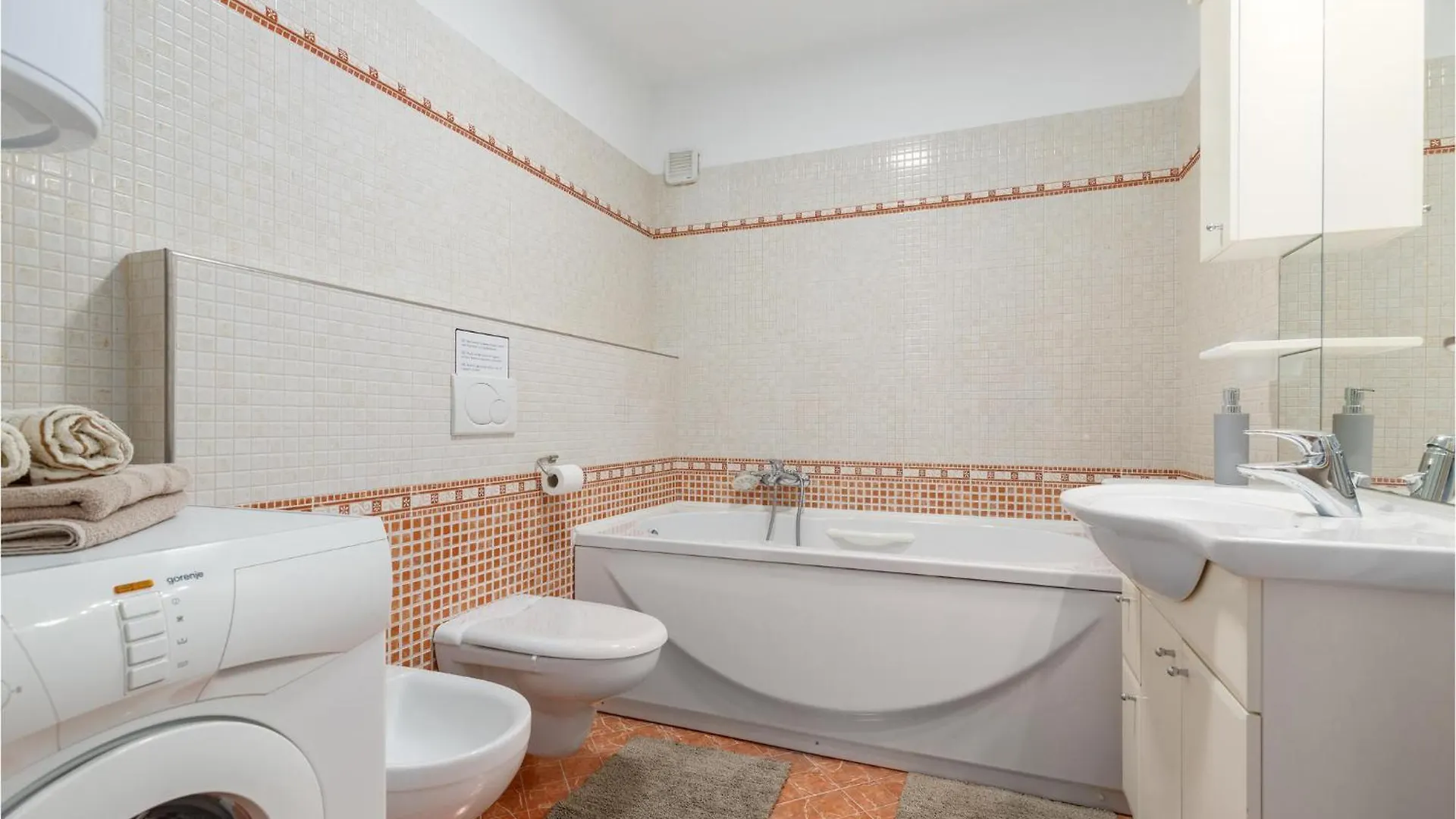 Awesome Apartment In Porec With Kitchen Žbandaj Kroatien